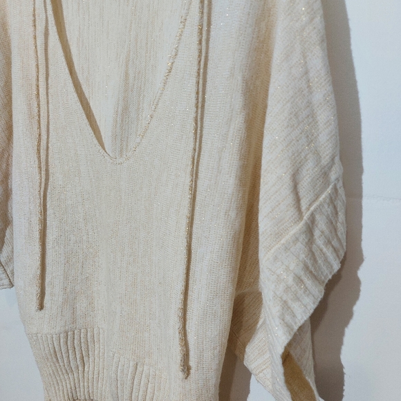 Younique Wide Sleeve Pullover Poncho Sweater small - Picture 8 of 11